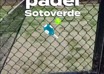 Renovación de la pista de pádel de la calle Soto